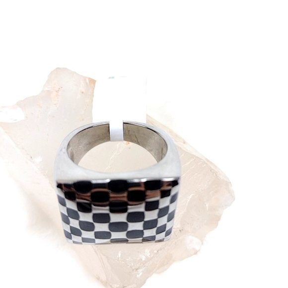 Unisex Checkered Stainless Steel Ring Hypoallergenic Statement Ring - Picture 2 of 12